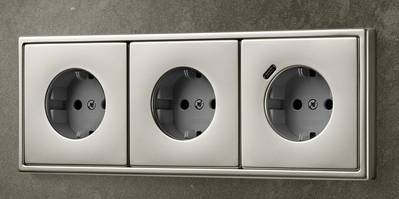 SCHUKO® Steckdosen mit USB bei EMS Elektro & Klimatechnik GmbH in Wurzen