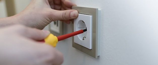 Elektro­installation bei EMS Elektro & Klimatechnik GmbH in Wurzen