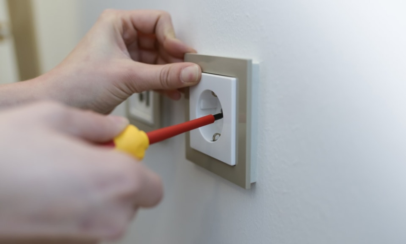 Elektro­installation bei EMS Elektro & Klimatechnik GmbH in Wurzen
